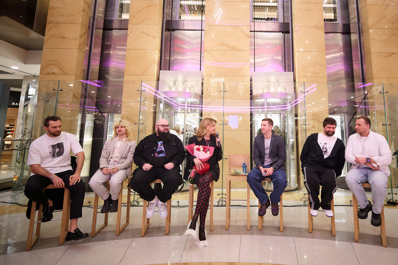 Автограф-сесія з акторами фільму &quot;Песики&quot; image-36