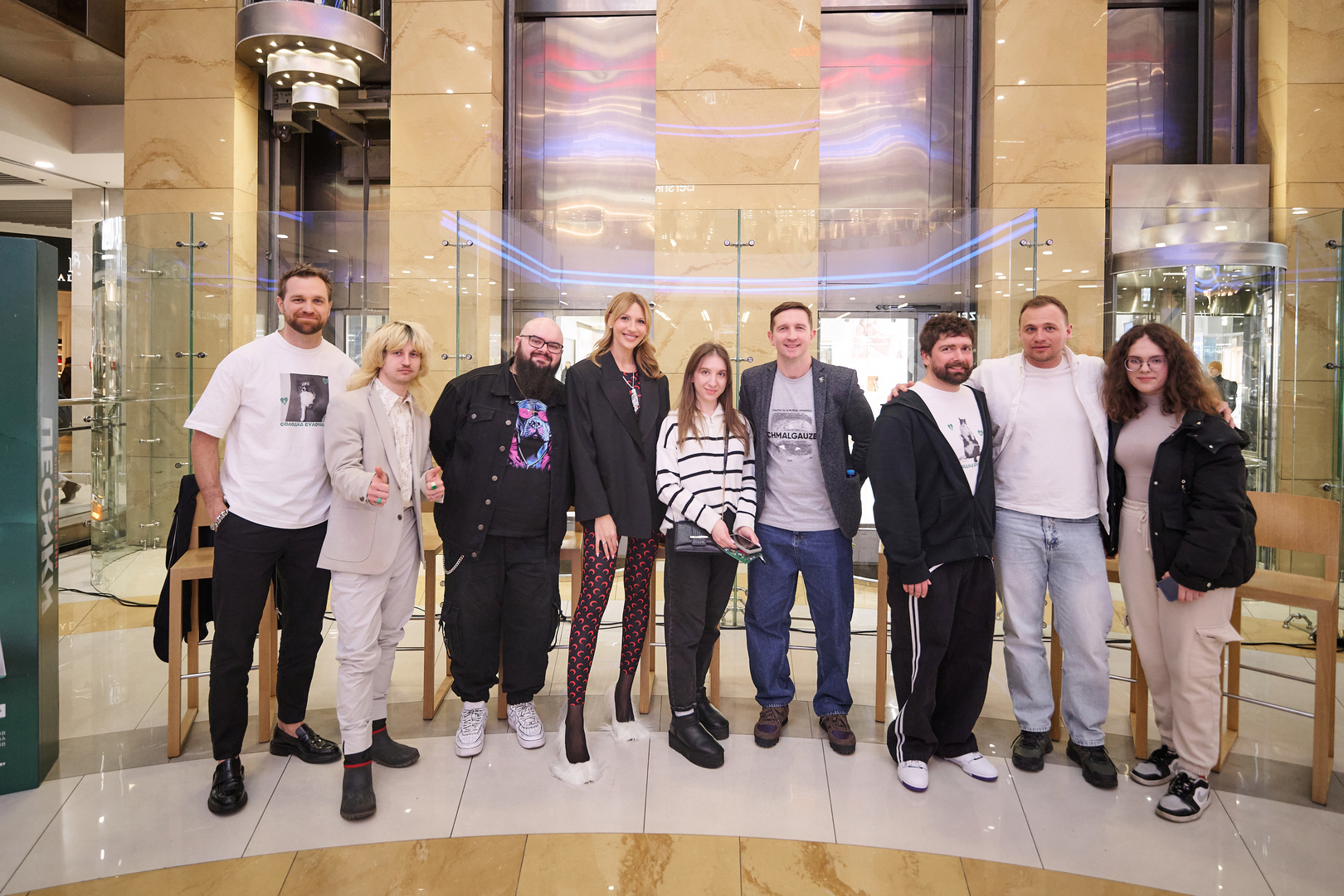 Автограф-сесія з акторами фільму &quot;Песики&quot; image-52