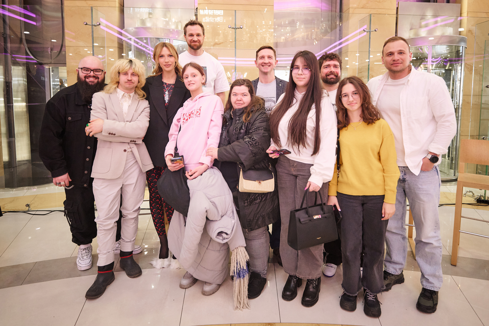 Автограф-сесія з акторами фільму &quot;Песики&quot; image-56