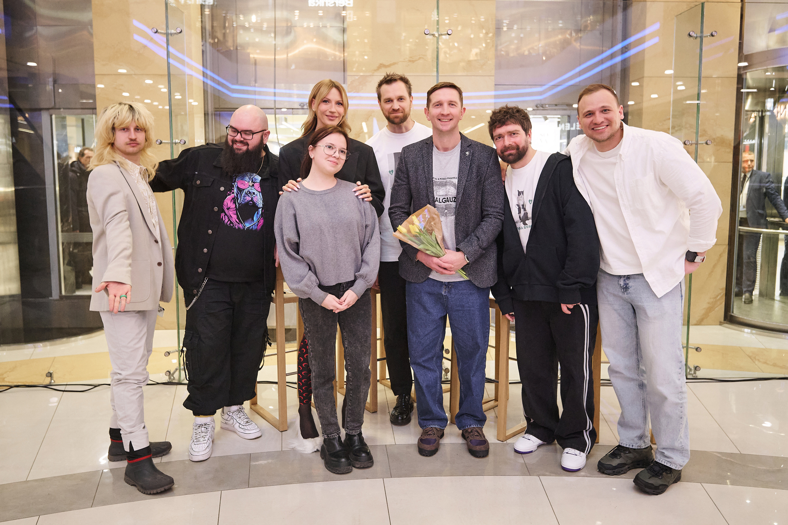 Автограф-сесія з акторами фільму &quot;Песики&quot; image-73