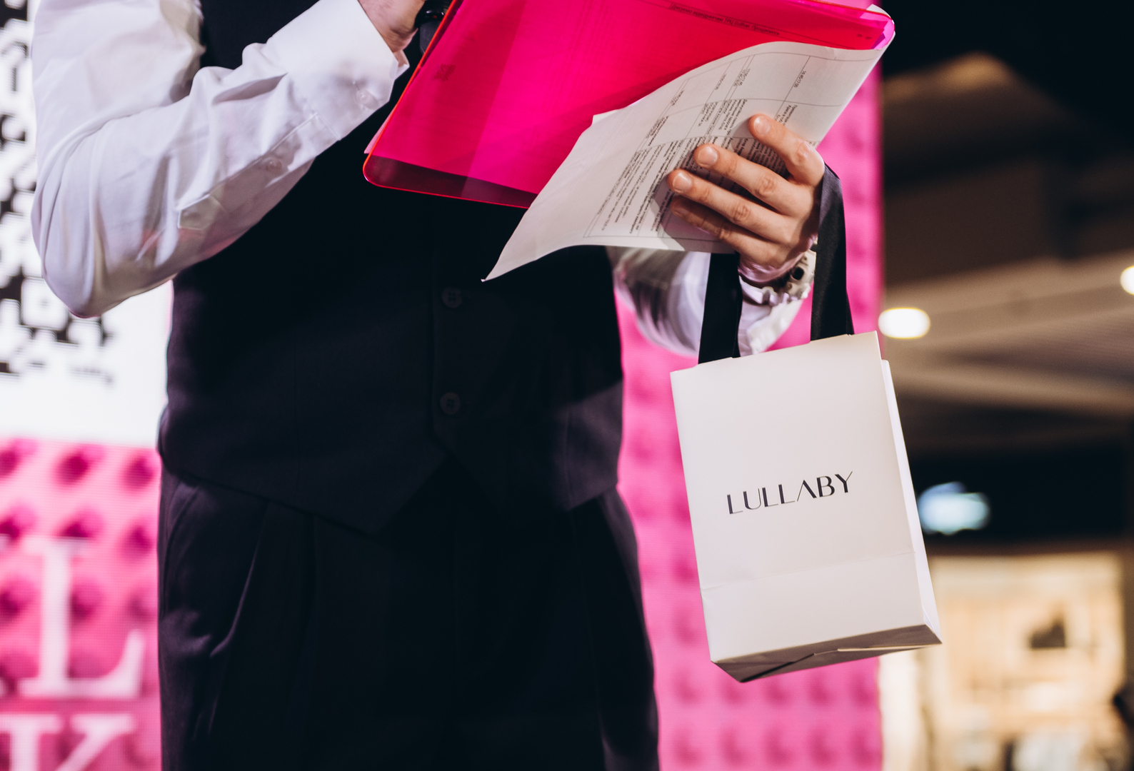 &quot;Весна у Gulliver – час святкувати!&quot; за участі: Єгора Андрюшина, Насті Цимбалару, Олени Тополі та Валентини Олеярник та розіграш від TOUS  image-4