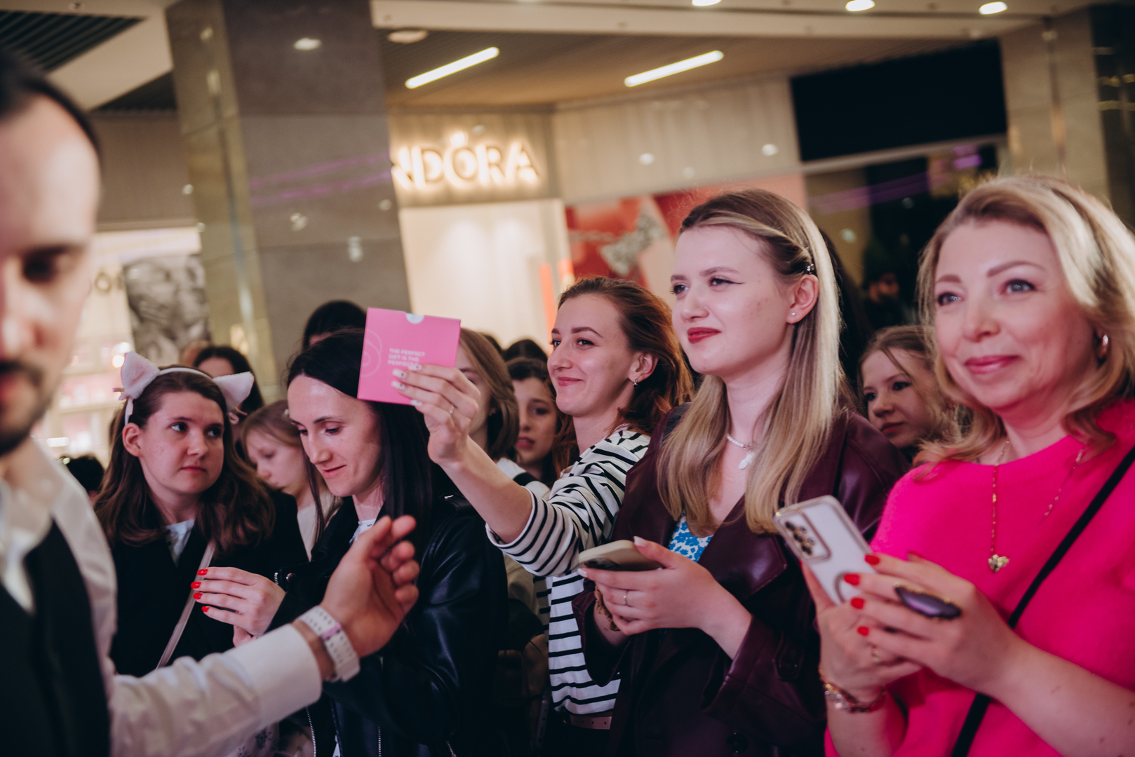 &quot;Весна у Gulliver – час святкувати!&quot; за участі: Єгора Андрюшина, Насті Цимбалару, Олени Тополі та Валентини Олеярник та розіграш від TOUS  image-100