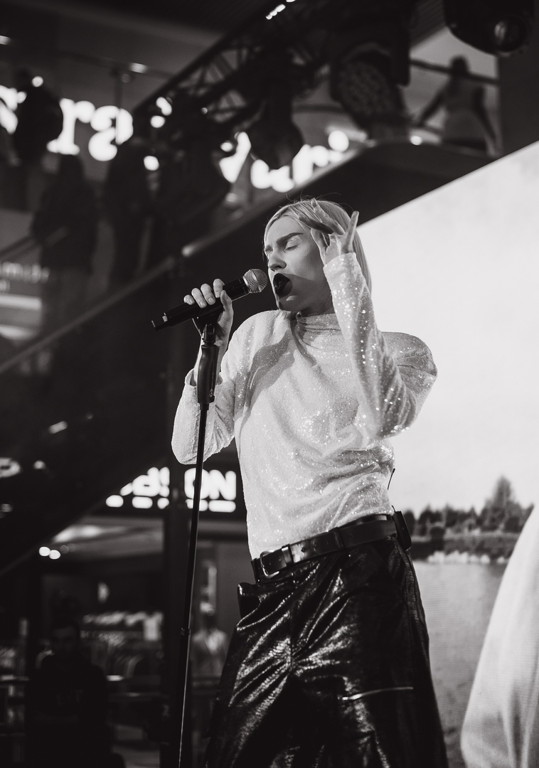 &quot;Весна у Gulliver – час святкувати!&quot; за участі: Єгора Андрюшина, Насті Цимбалару, Олени Тополі та Валентини Олеярник та розіграш від TOUS  image-151