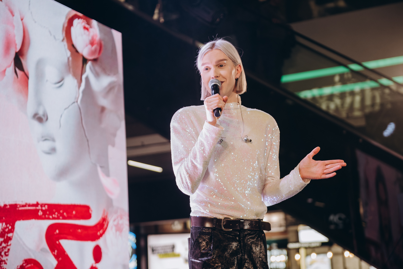 &quot;Весна у Gulliver – час святкувати!&quot; за участі: Єгора Андрюшина, Насті Цимбалару, Олени Тополі та Валентини Олеярник та розіграш від TOUS  image-162