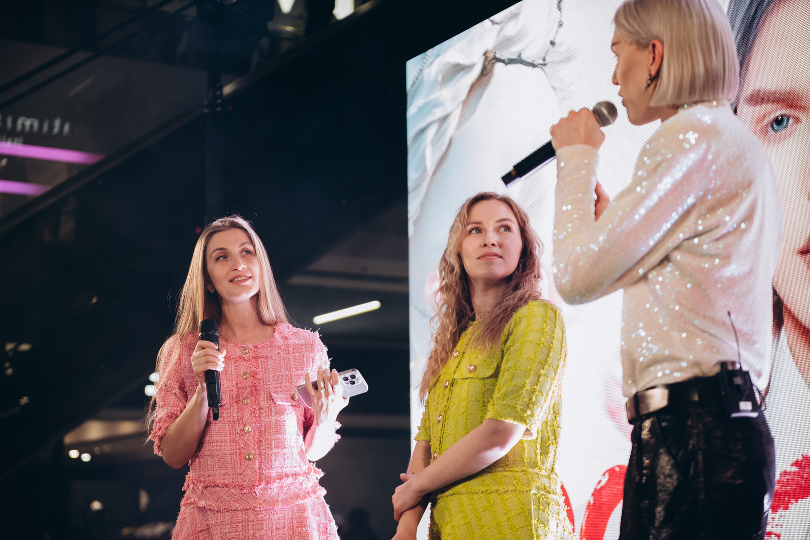 &quot;Весна у Gulliver – час святкувати!&quot; за участі: Єгора Андрюшина, Насті Цимбалару, Олени Тополі та Валентини Олеярник та розіграш від TOUS  image-171