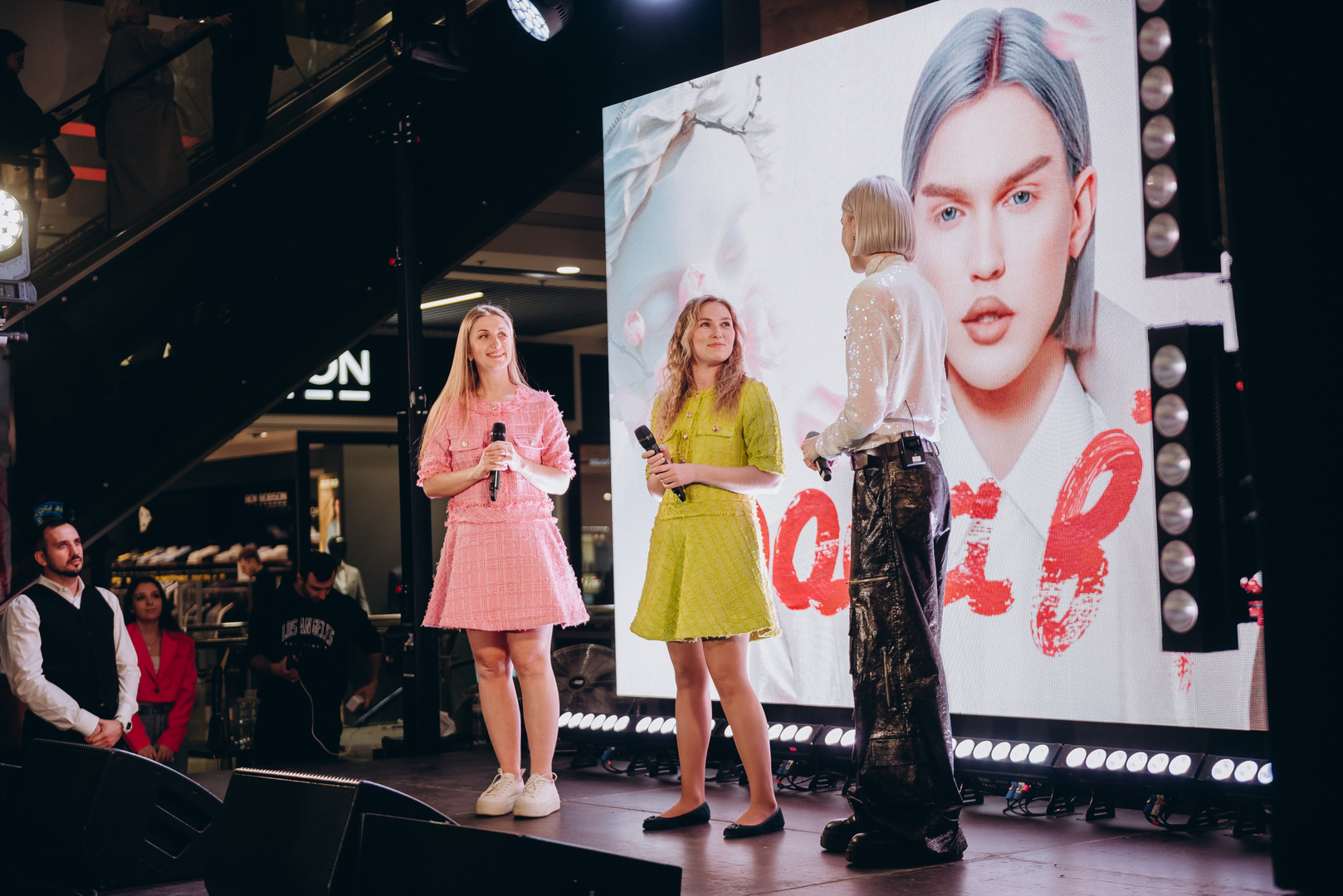 &quot;Весна у Gulliver – час святкувати!&quot; за участі: Єгора Андрюшина, Насті Цимбалару, Олени Тополі та Валентини Олеярник та розіграш від TOUS  image-172