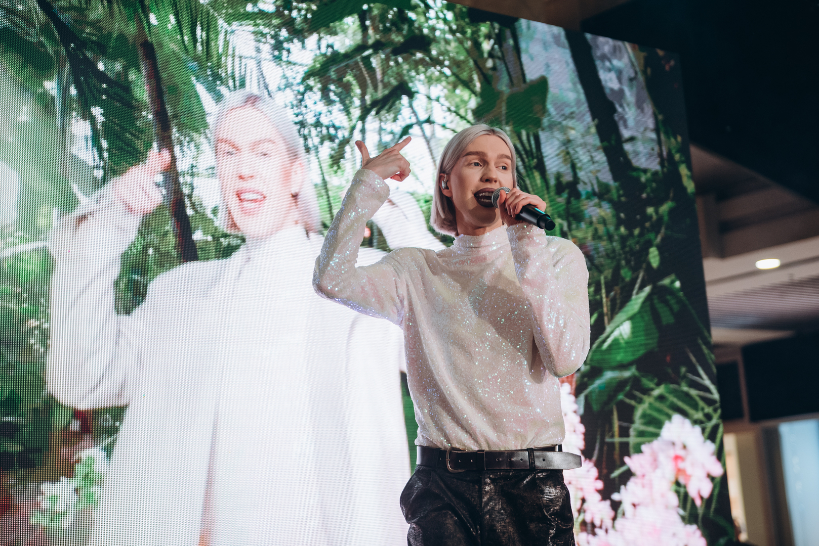 &quot;Весна у Gulliver – час святкувати!&quot; за участі: Єгора Андрюшина, Насті Цимбалару, Олени Тополі та Валентини Олеярник та розіграш від TOUS  image-192