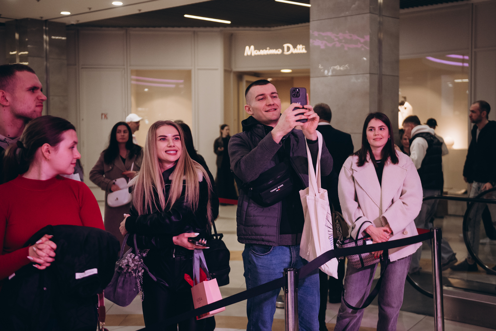 &quot;Весна у Gulliver – час святкувати!&quot; за участі: Єгора Андрюшина, Насті Цимбалару, Олени Тополі та Валентини Олеярник та розіграш від TOUS  image-240