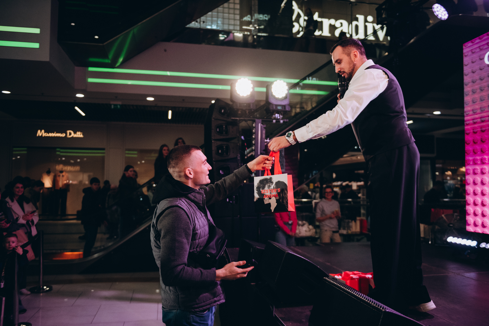 &quot;Весна у Gulliver – час святкувати!&quot; за участі: Єгора Андрюшина, Насті Цимбалару, Олени Тополі та Валентини Олеярник та розіграш від TOUS  image-252