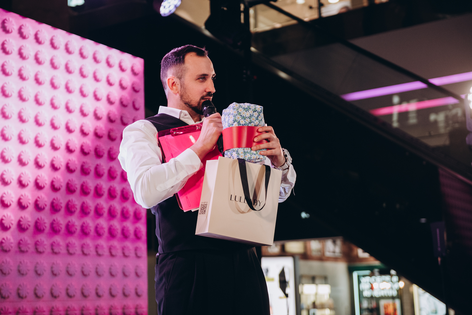 &quot;Весна у Gulliver – час святкувати!&quot; за участі: Єгора Андрюшина, Насті Цимбалару, Олени Тополі та Валентини Олеярник та розіграш від TOUS  image-269