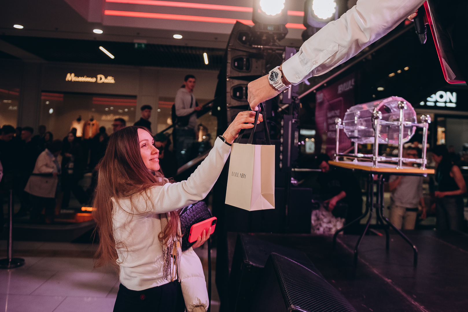 &quot;Весна у Gulliver – час святкувати!&quot; за участі: Єгора Андрюшина, Насті Цимбалару, Олени Тополі та Валентини Олеярник та розіграш від TOUS  image-273