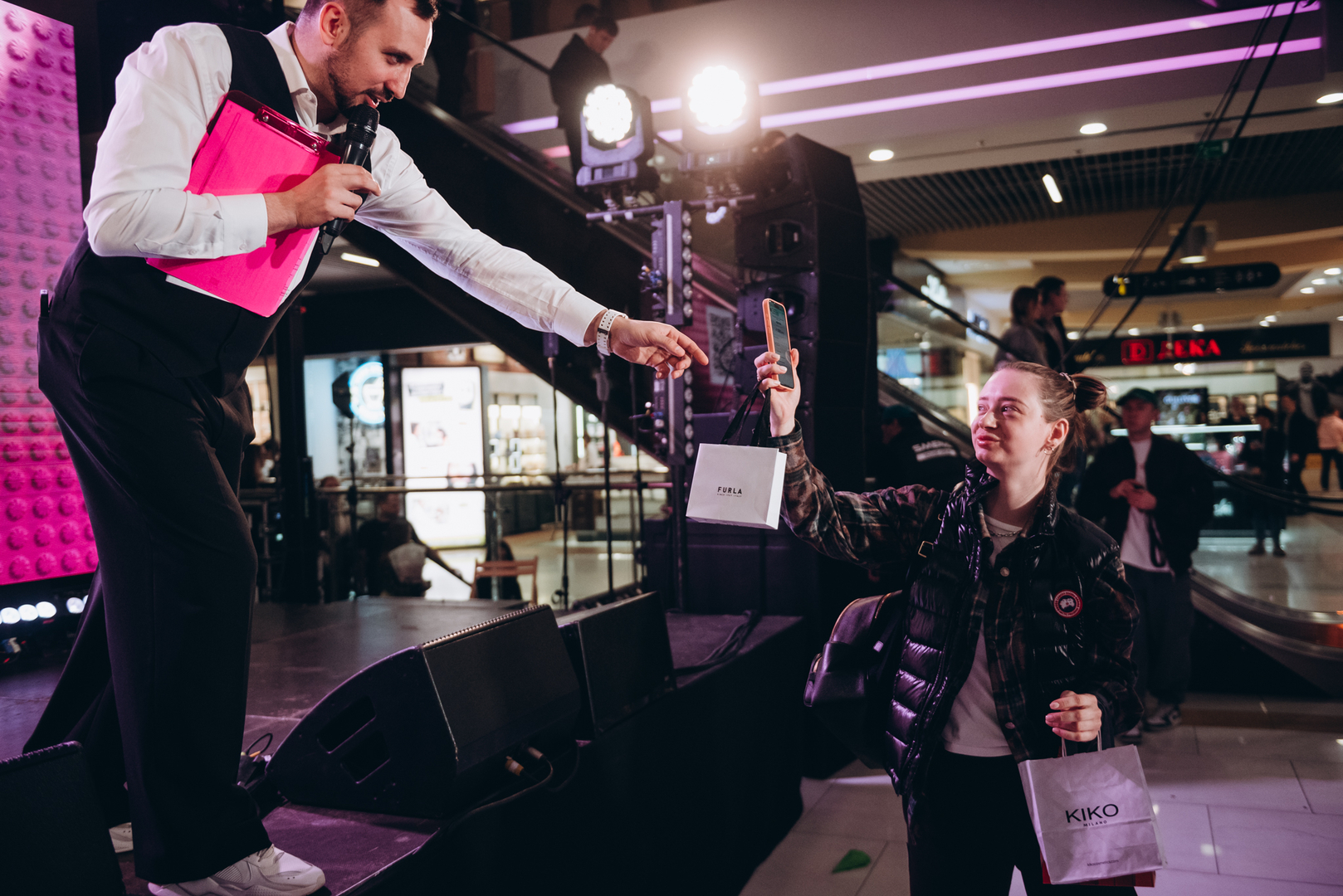 &quot;Весна у Gulliver – час святкувати!&quot; за участі: Єгора Андрюшина, Насті Цимбалару, Олени Тополі та Валентини Олеярник та розіграш від TOUS  image-280