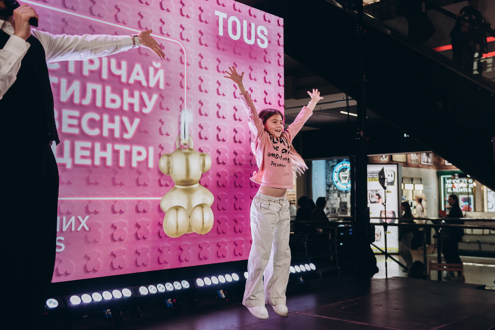 &quot;Весна у Gulliver – час святкувати!&quot; за участі: Єгора Андрюшина, Насті Цимбалару, Олени Тополі та Валентини Олеярник та розіграш від TOUS  image-345