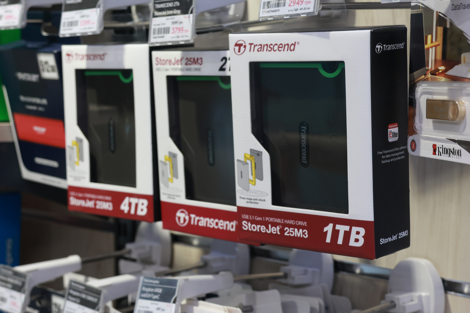Великий розіграш подарунків до відкриття оновленого магазину Vodafone в ТРЦ Gulliver  image-9