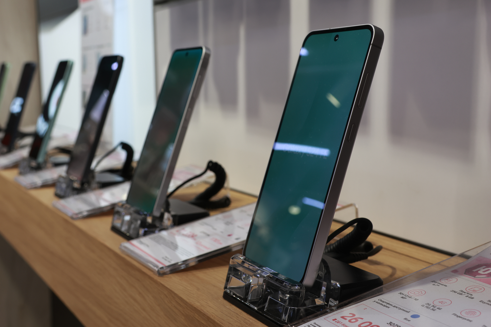 Великий розіграш подарунків до відкриття оновленого магазину Vodafone в ТРЦ Gulliver  image-11