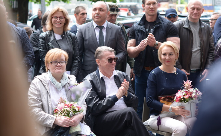 The stars of Oleg Blokhin, Elena Podrushnaya and star of memory Valery Lobanovsky were opened in Kiev on the 