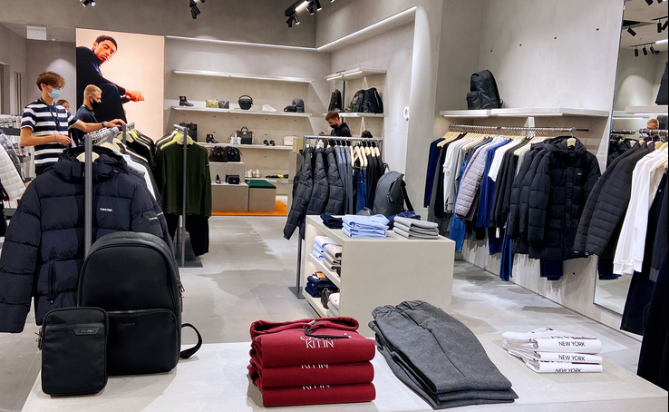 У ТРЦ Gulliver відкрився магазин стильного одягу Calvin Klein